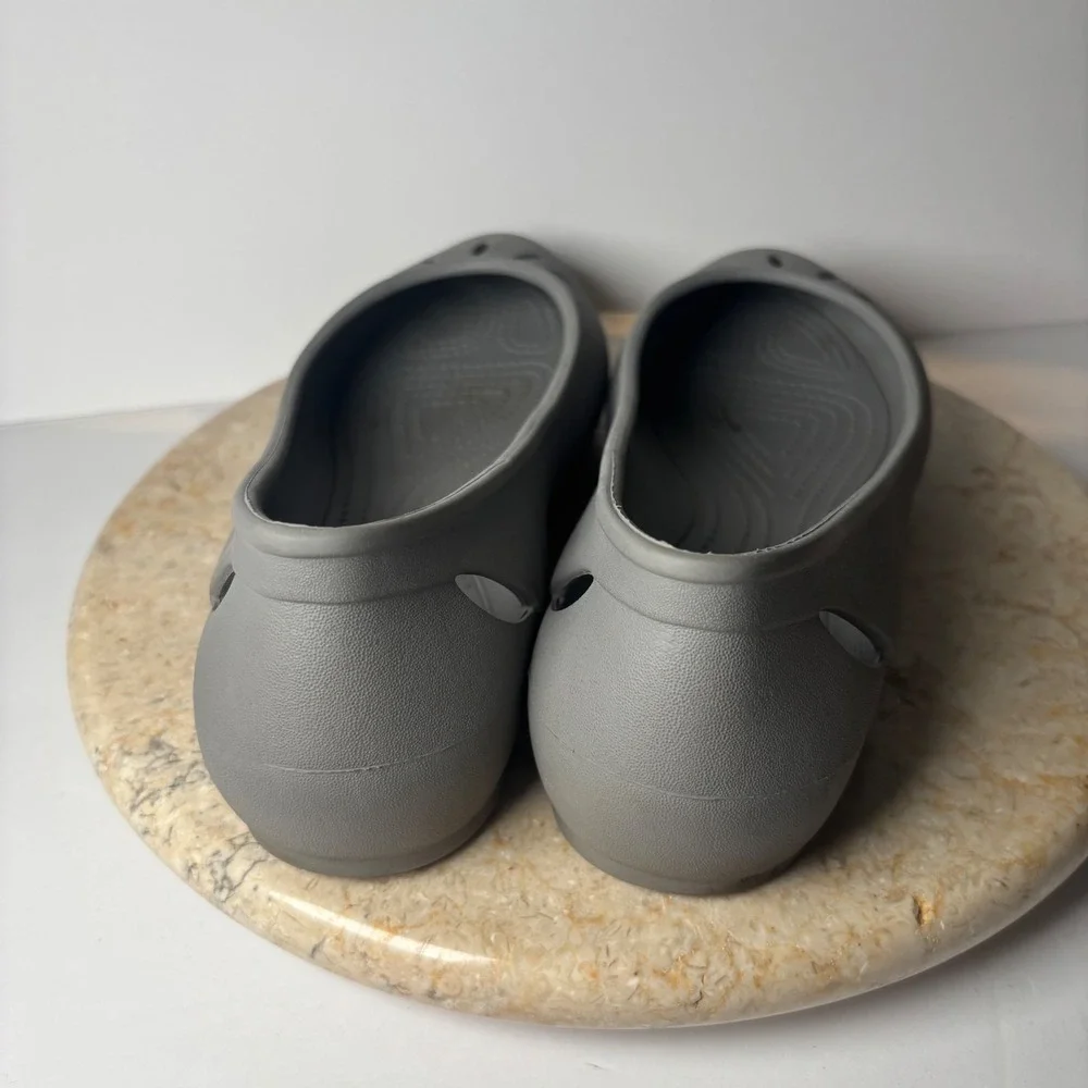 Crocs Sienna Flat W9 Gray Cut Out Slip On Comfort Shoes